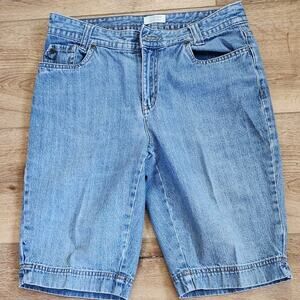 CJ Banks 5 pocket Light Wash Knee Length Bermuda Style Shorts Women's Size 4